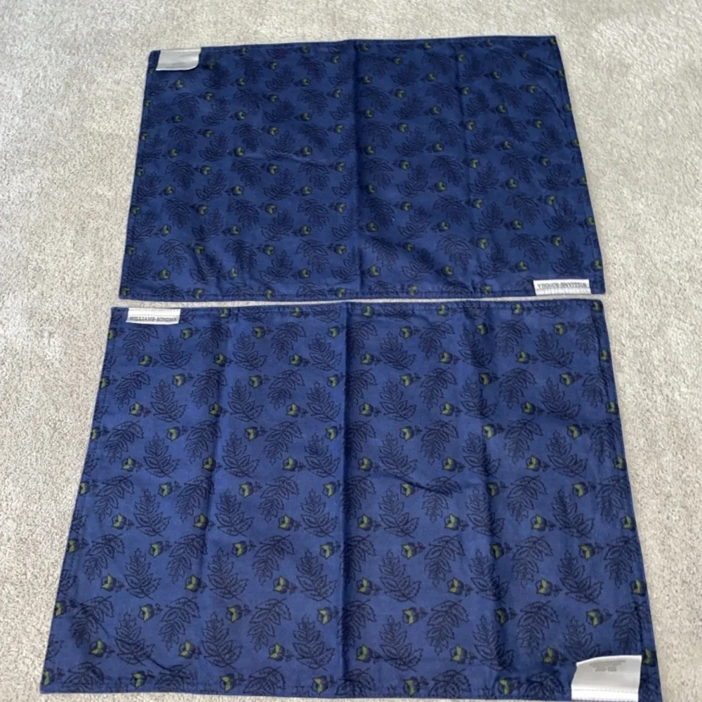 Williams Sonoma Navy Blue Cream Floral Placemats Set‎ (2)